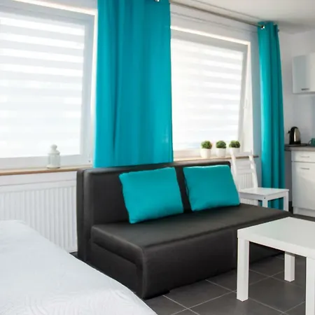 홈스테이 Goscinne Lisa *